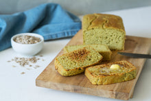 Cargar imagen en el visor de la galería, Pan de molde almendra maravilla 550gr - Bake&amp;Low
