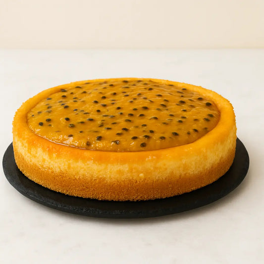 delicioso cheesecake grande de 26cm de diametro, con mermelada de maracuya keto sin gluten ni azucar