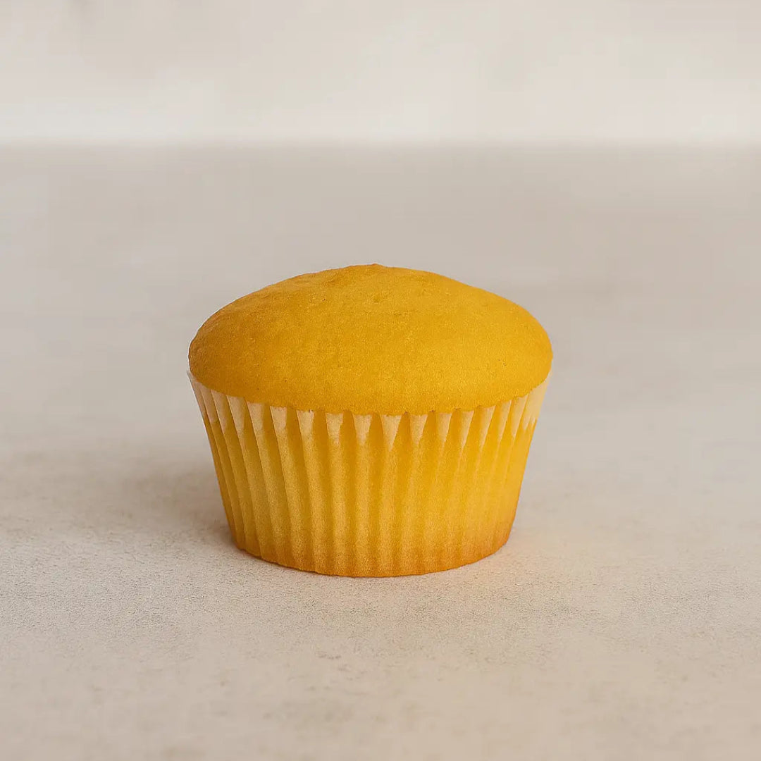 Muffins saludables con ralladura natural de naranja, bajos en carbohidratos.