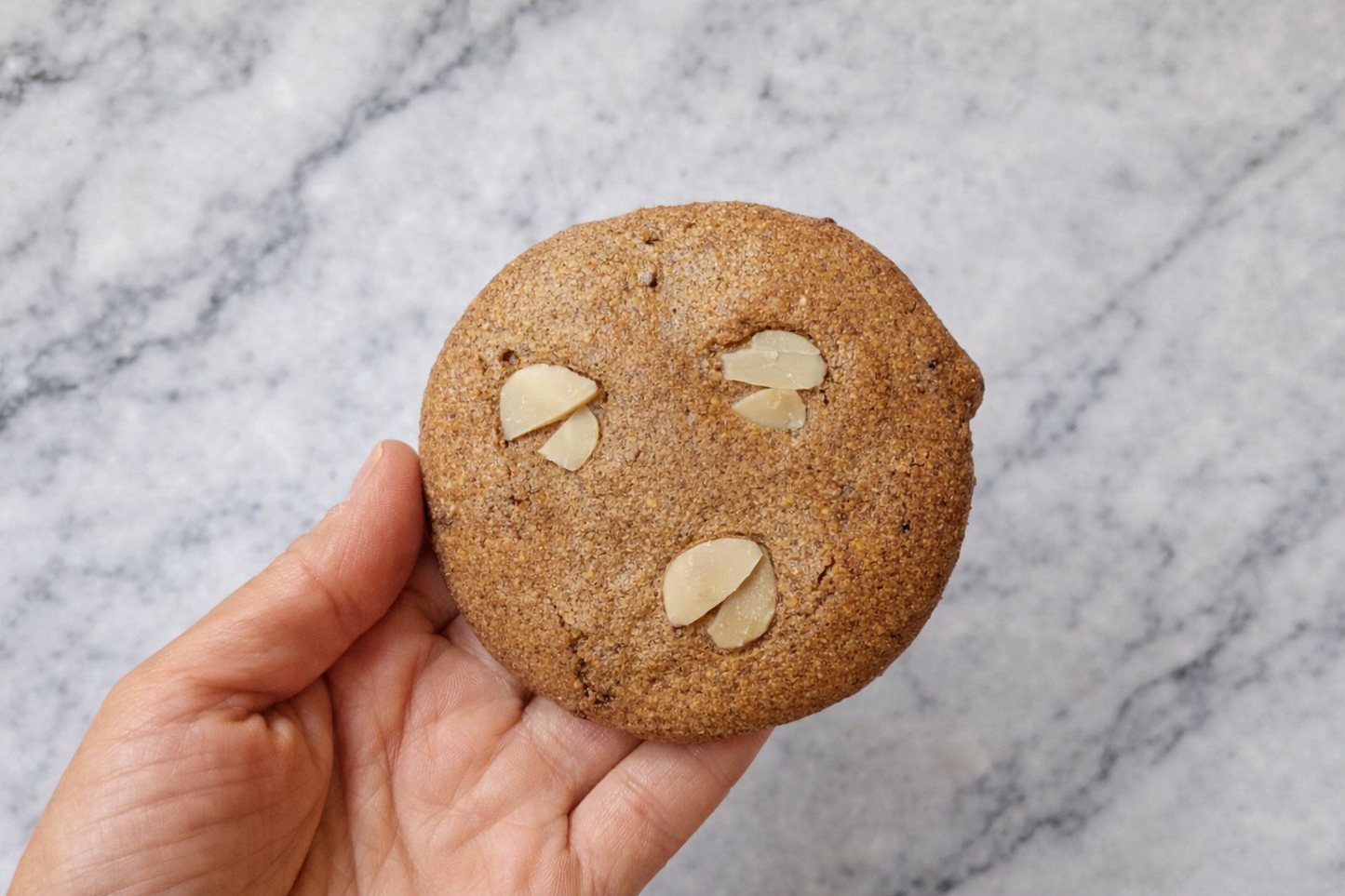 Almond Cookie Sin Lácteos Keto 50 g – Sin Gluten, Sin Azúcar y Bajo en Carbohidratos